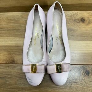 Salvatore Ferragamo Vara Bow Vintage Pumps Womens 7.5 B Light Pink Low‎ Heel